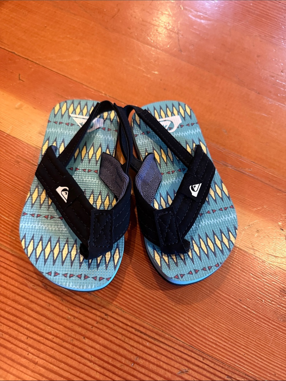 Quiksilver Kids Teal Patterned Flip Flops with Black Straps
